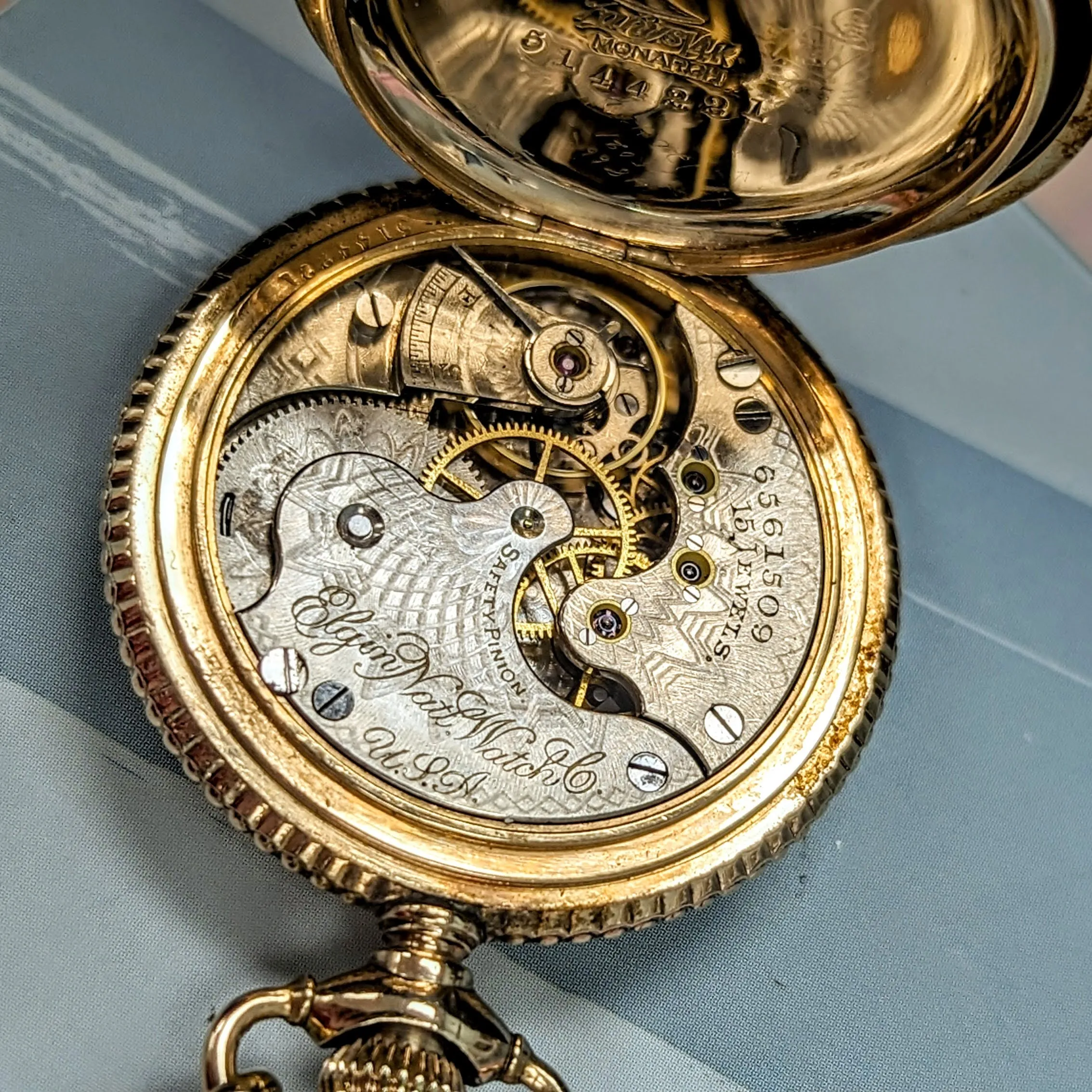 1897 ELGIN Dress Pocket Watch 0s 15 Jewels Grade 130 Model 1 U.S.A. Made - Engraved Case