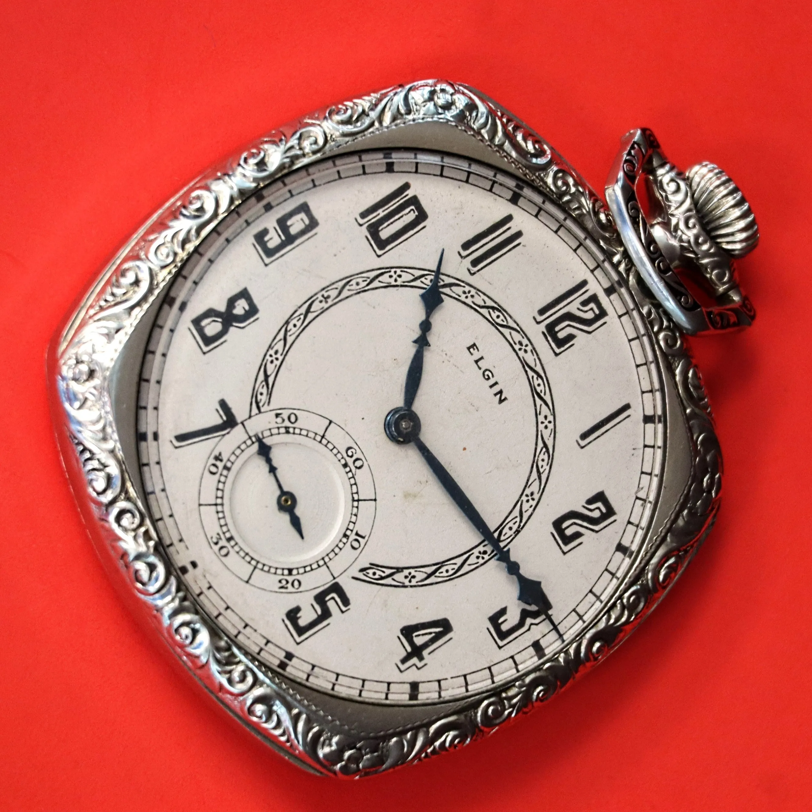 1925 ELGIN Dress Pocket Watch 12s 15 Jewels Grade 315 Fancy Engraved Decorative Cushion Case