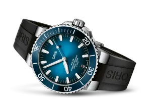 Aquis Date Calibre 400
 01 400 7763 4135-07 4 24 74Eb