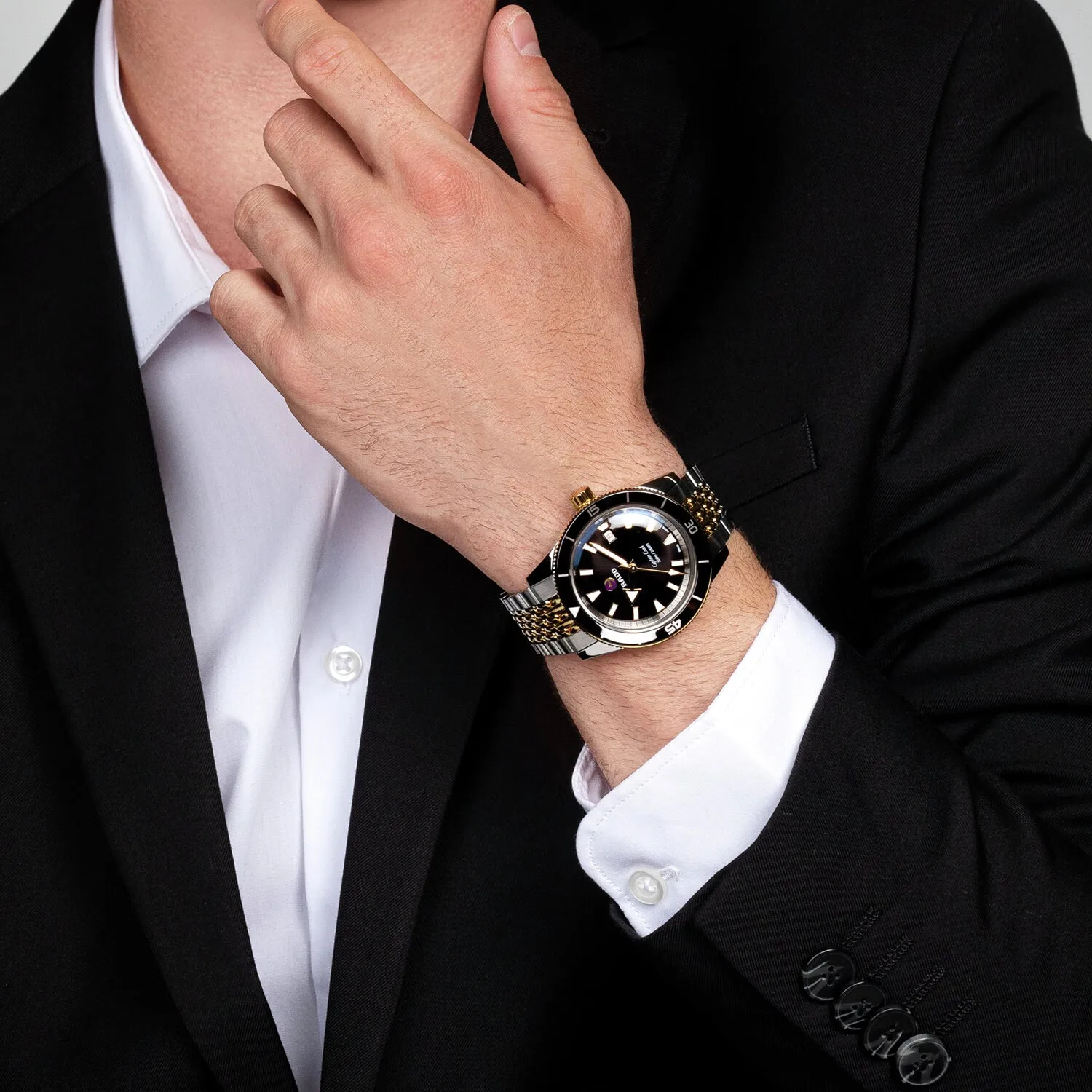 Captain Cook Men Analog Stainless Steel Automatic Watch R32138153