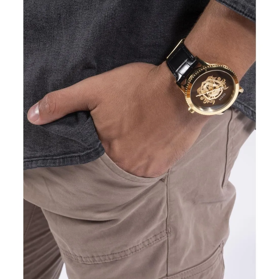 Guess Trend 44 mm Size Black Dial Men Analog Watch - GW0566G1