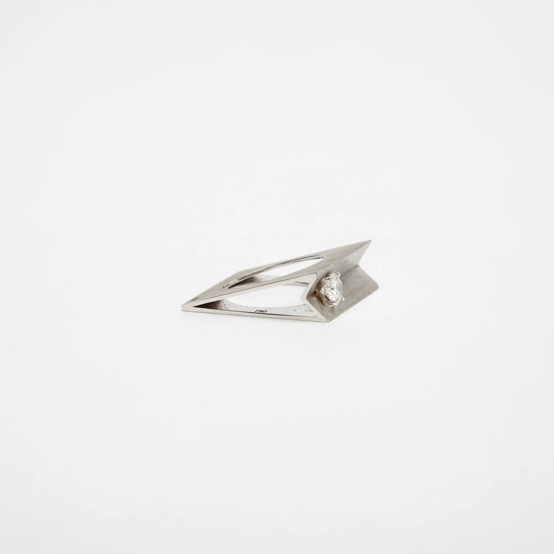 HADAR NORNBERG | WHITE GOLD SPATIAL RING