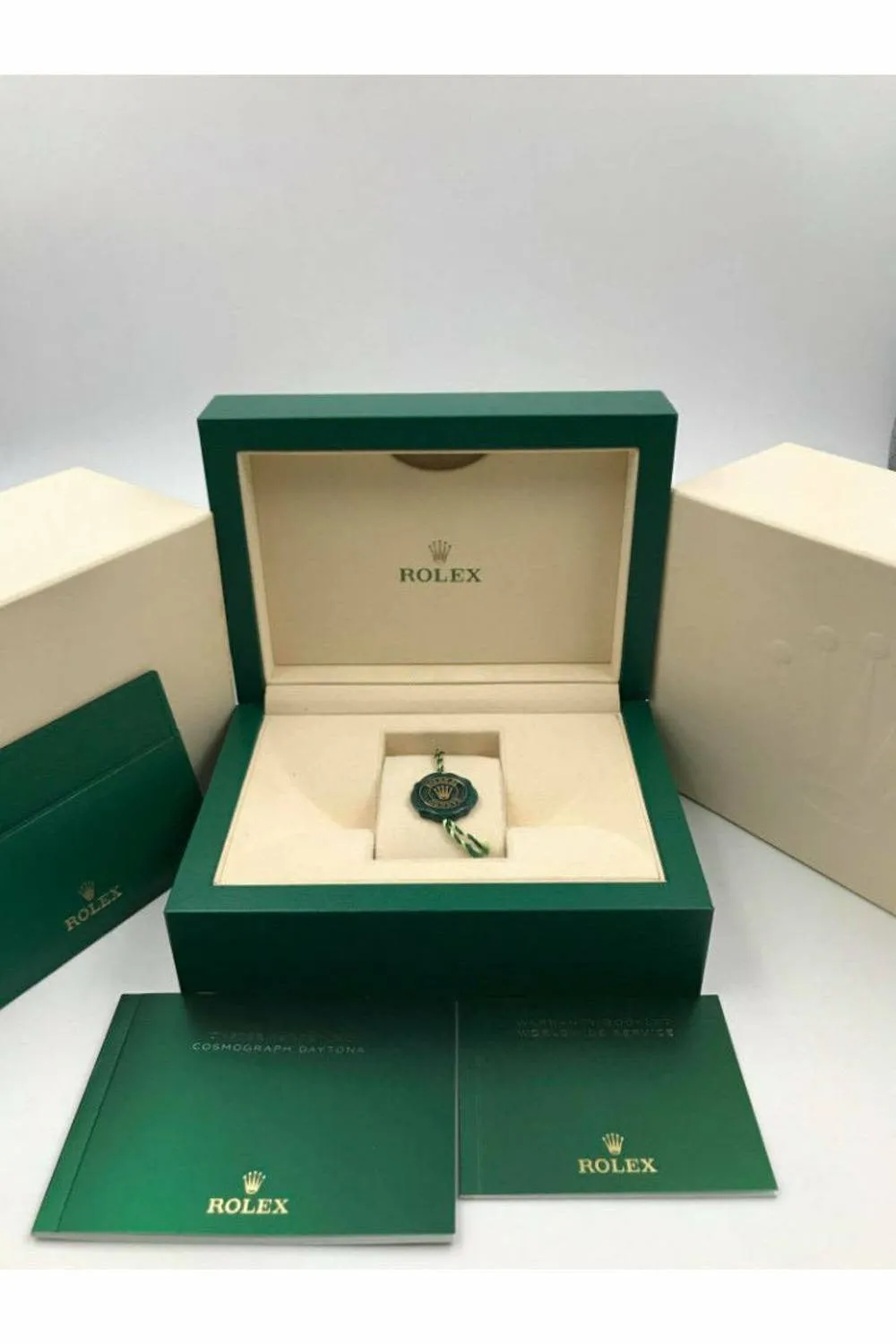 rolex submariner green dial hulk 116610lv-0002