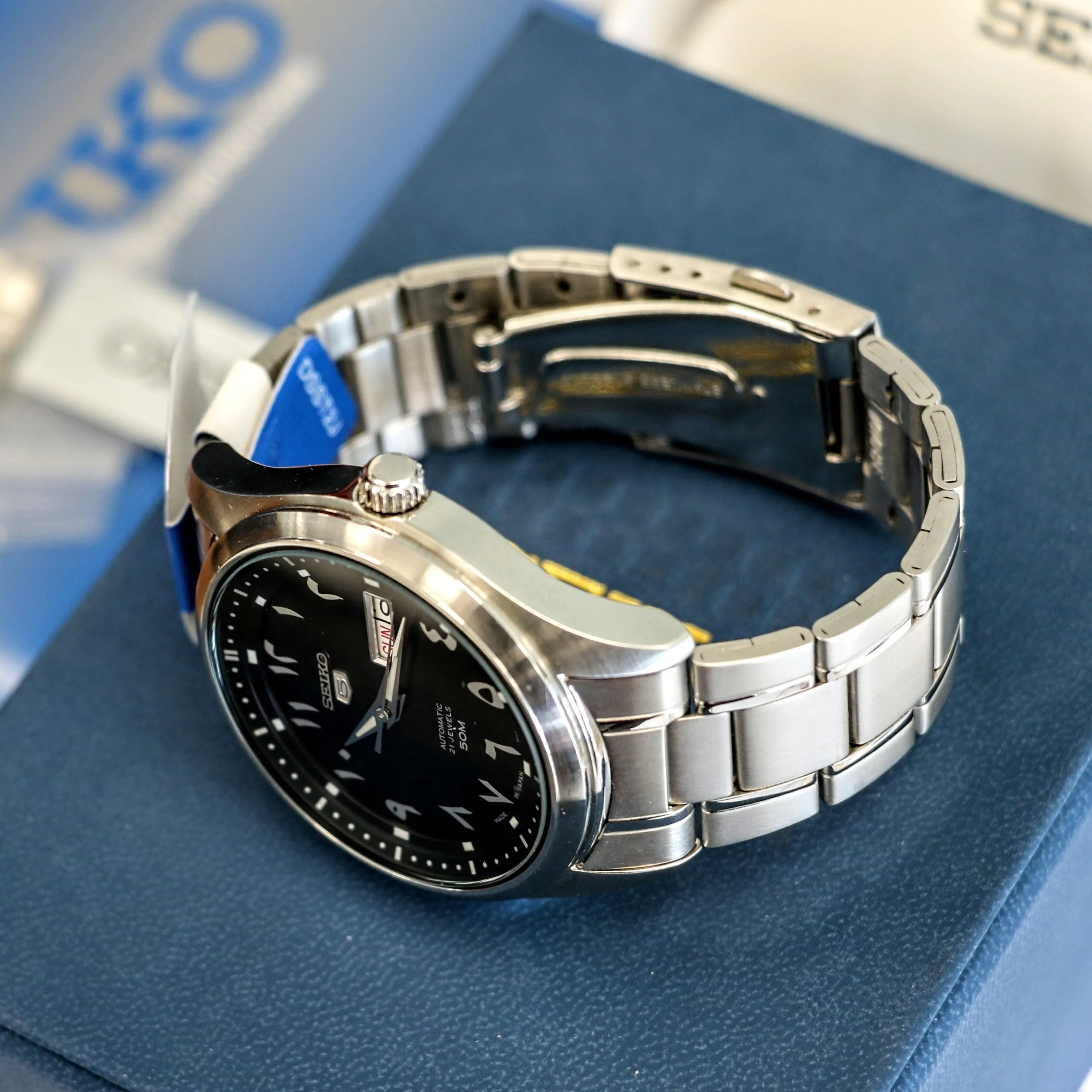 SEIKO 5 Automatic Watch Black Arabic Dial Wristwatch Ref. SNKP21J1 Box & Papers!