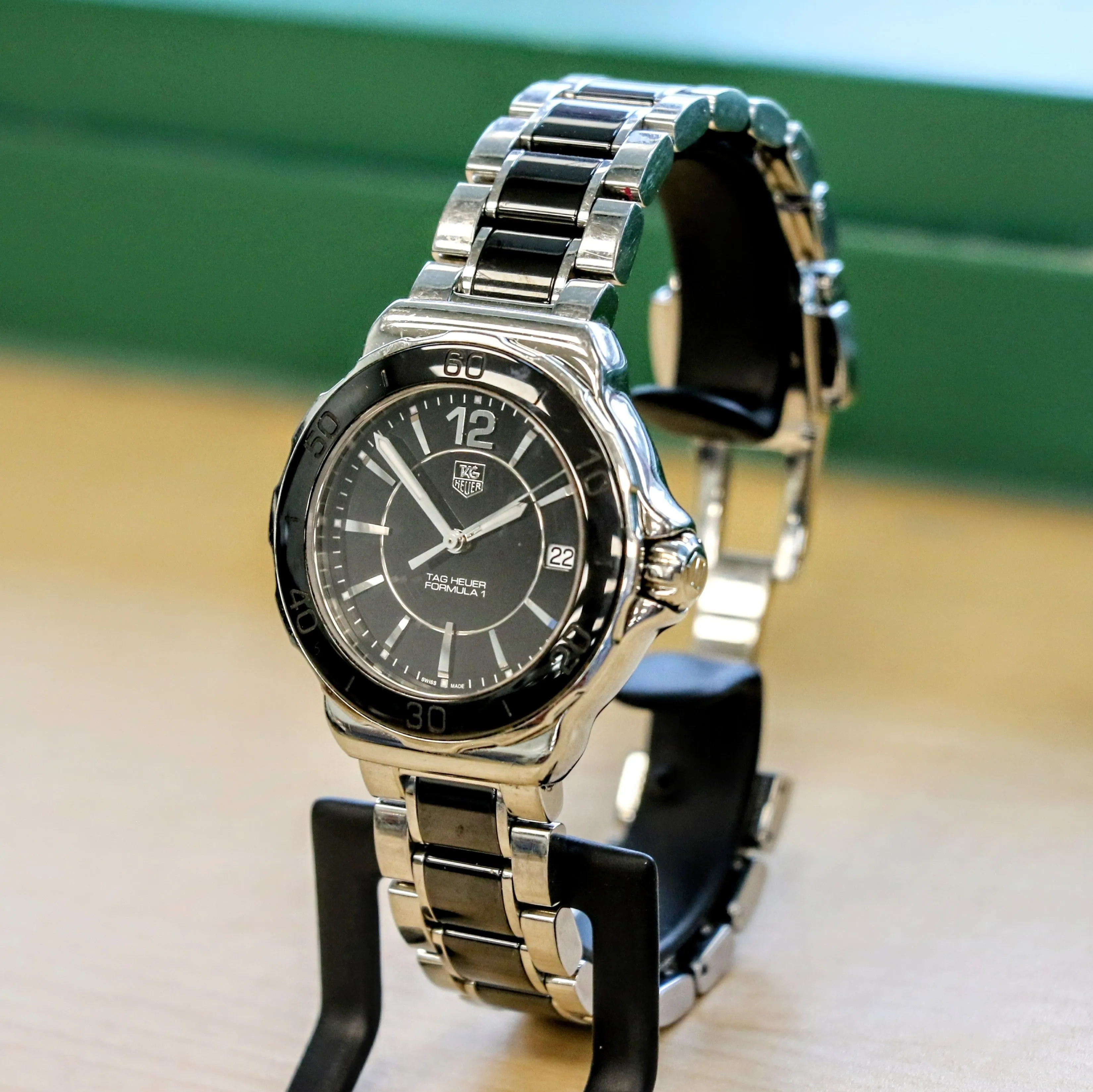 TAG HEUER Formula 1 Watch Date Indicator Ref. WAH1210 35mm Quartz Wristwatch Steel & Ceramic