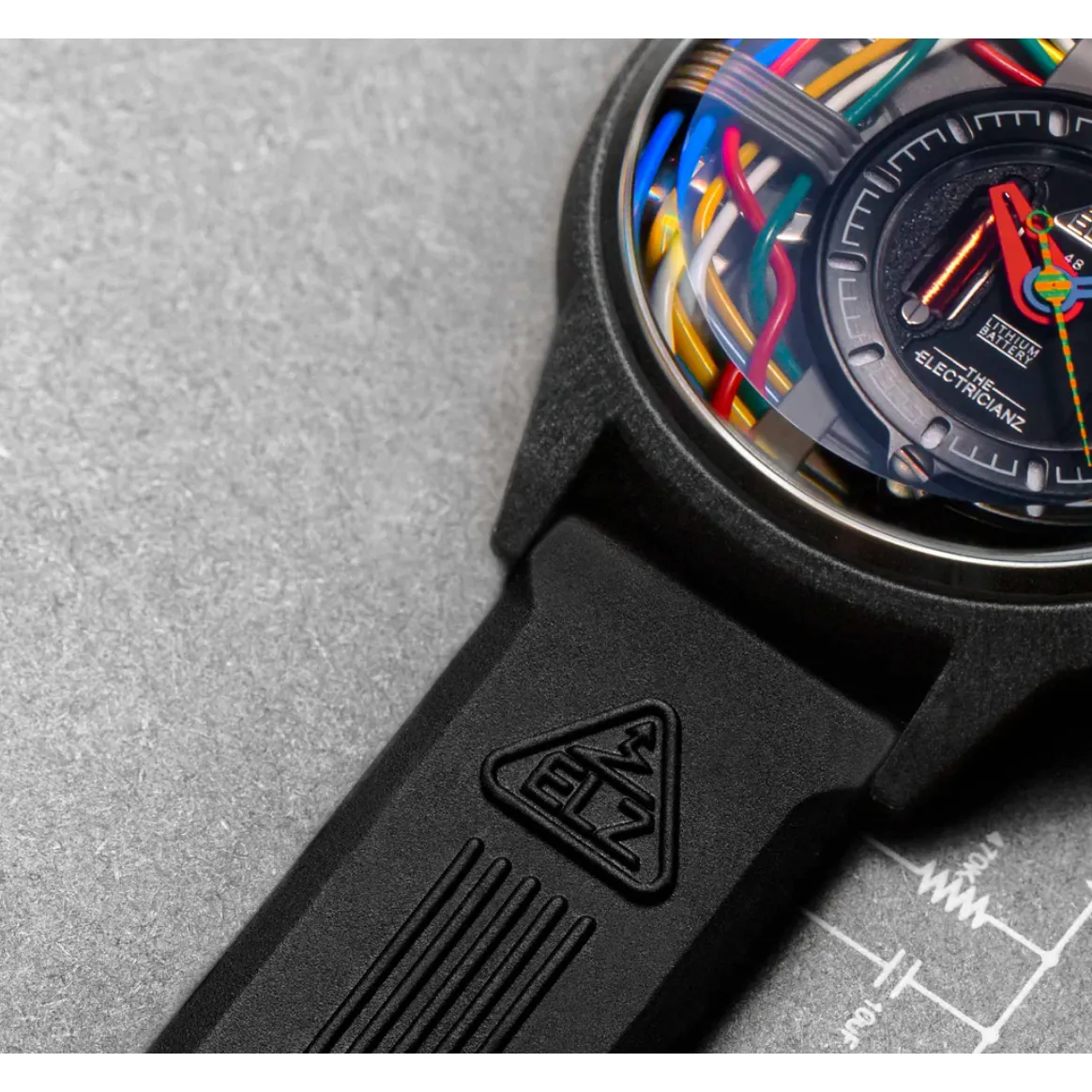 The ELECTRICIANZ Carbon Z 45mm Black Rubber