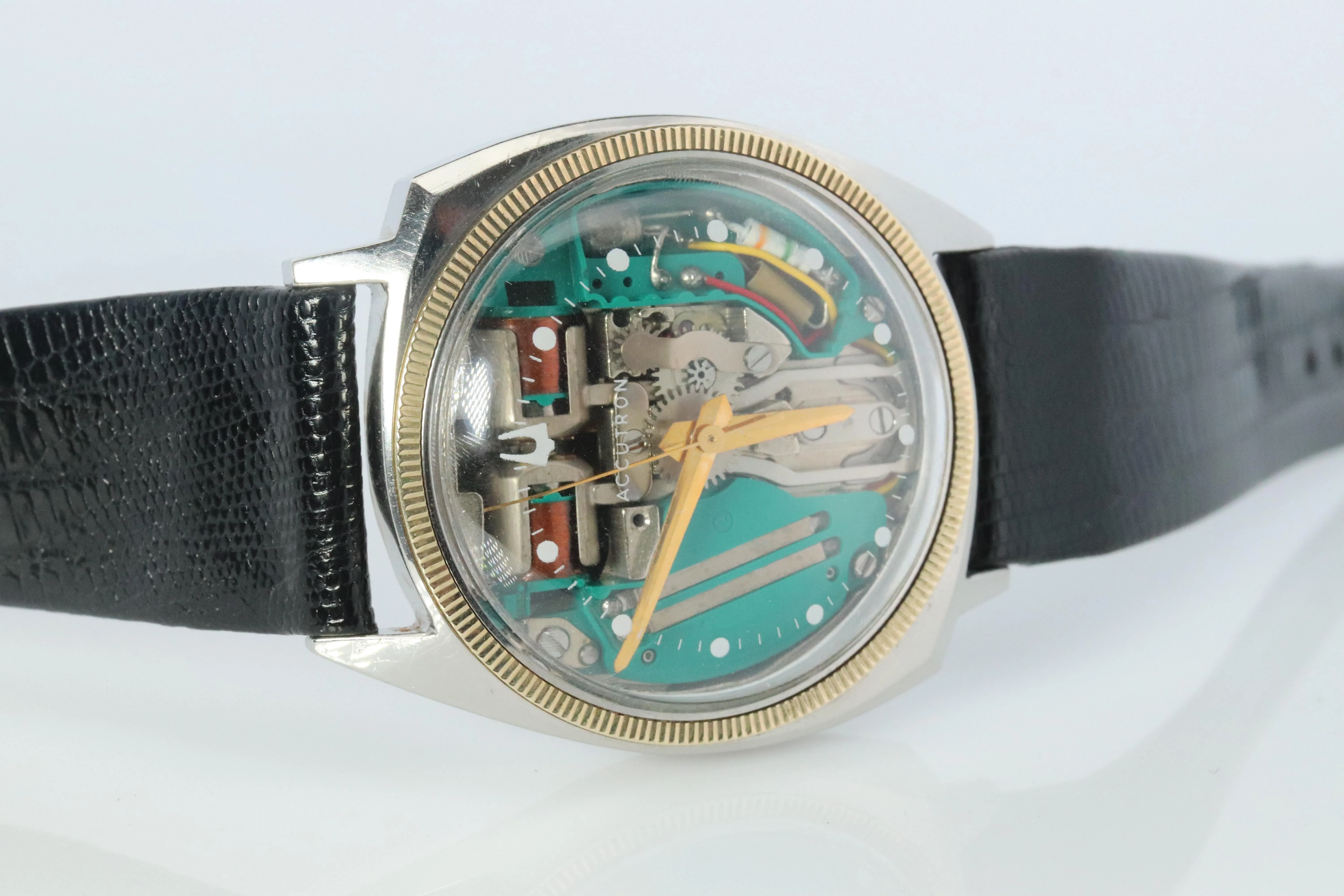 Vintage BULOVA Accutron watch. Spaceview Bulova 14k Bezel Electric Transparent