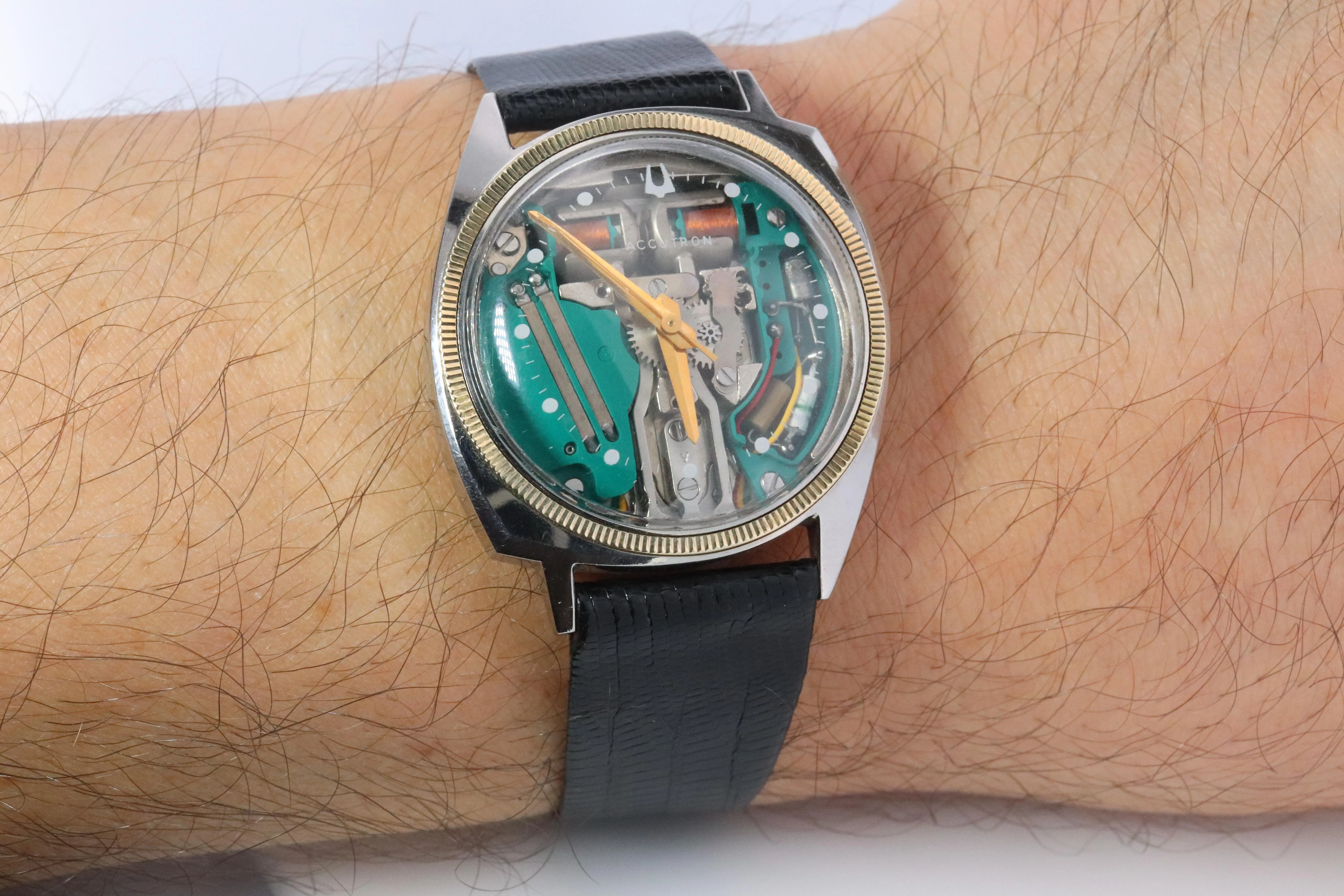 Vintage BULOVA Accutron watch. Spaceview Bulova 14k Bezel Electric Transparent