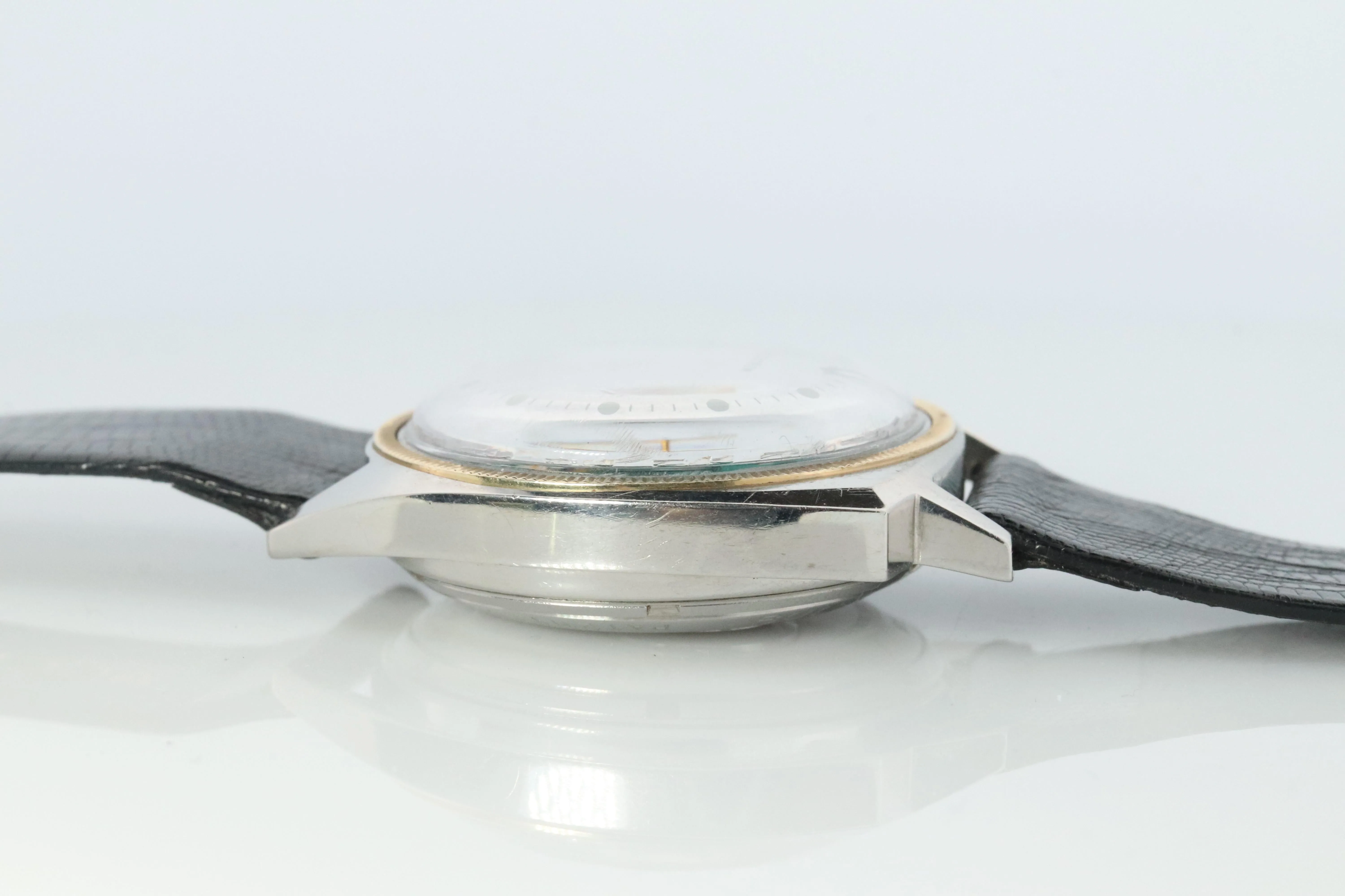 Vintage BULOVA Accutron watch. Spaceview Bulova 14k Bezel Electric Transparent