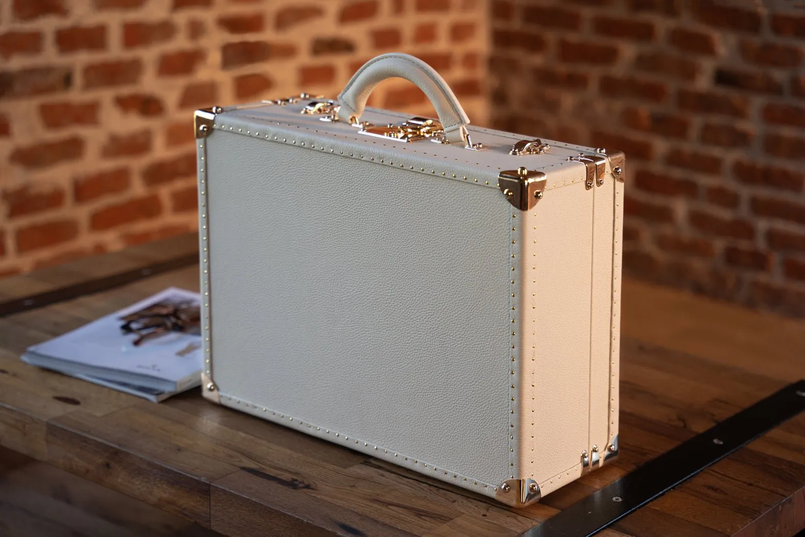 Watch Trunk - Togo Light Cream